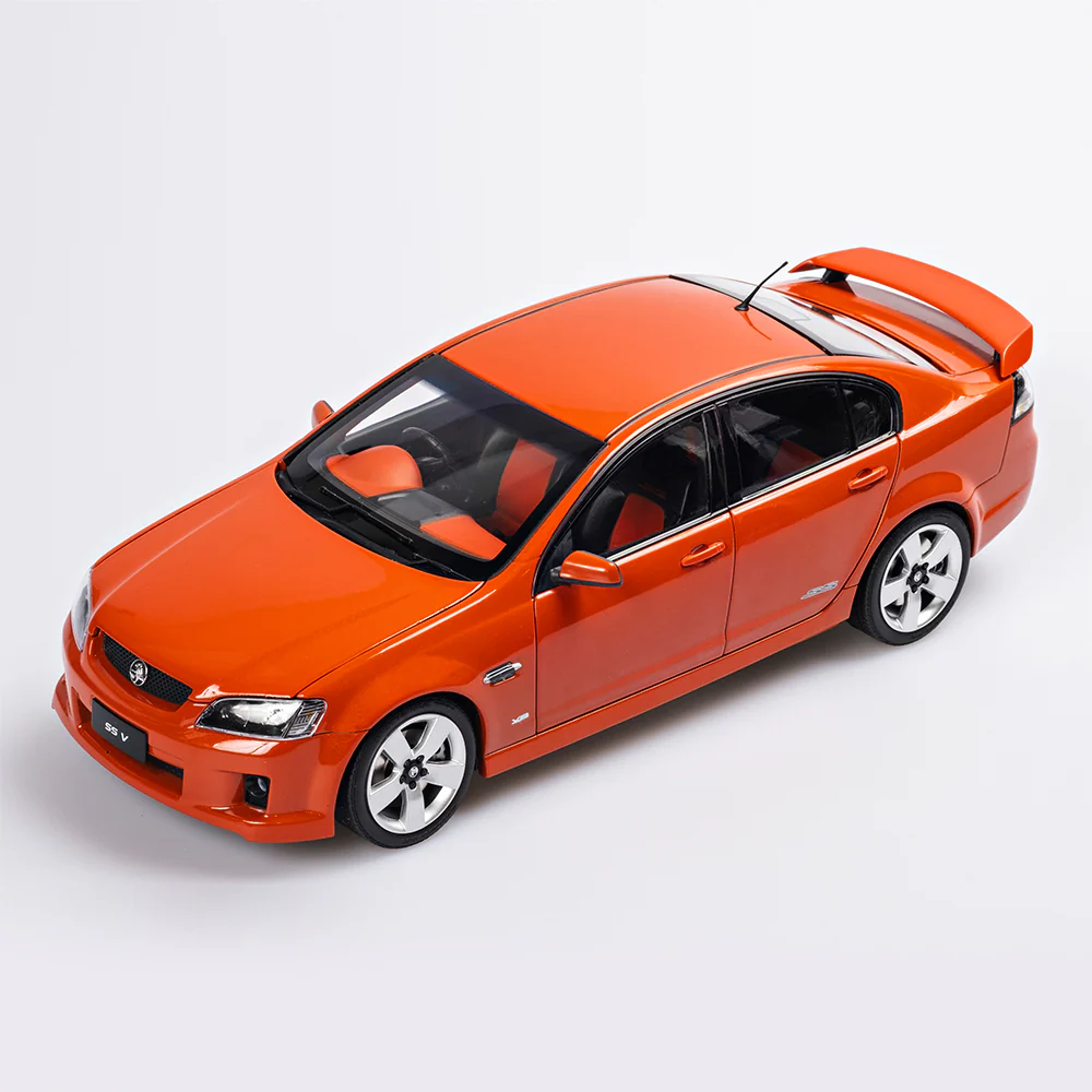 Holden Commodore:  The Ultimate Collector'S Edition Guide - n0hnxc1